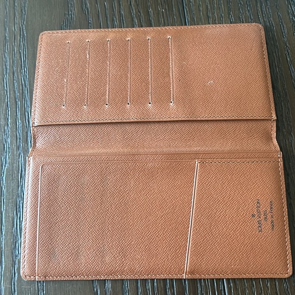 Louis Vuitton Wallet - Picture 4 of 6